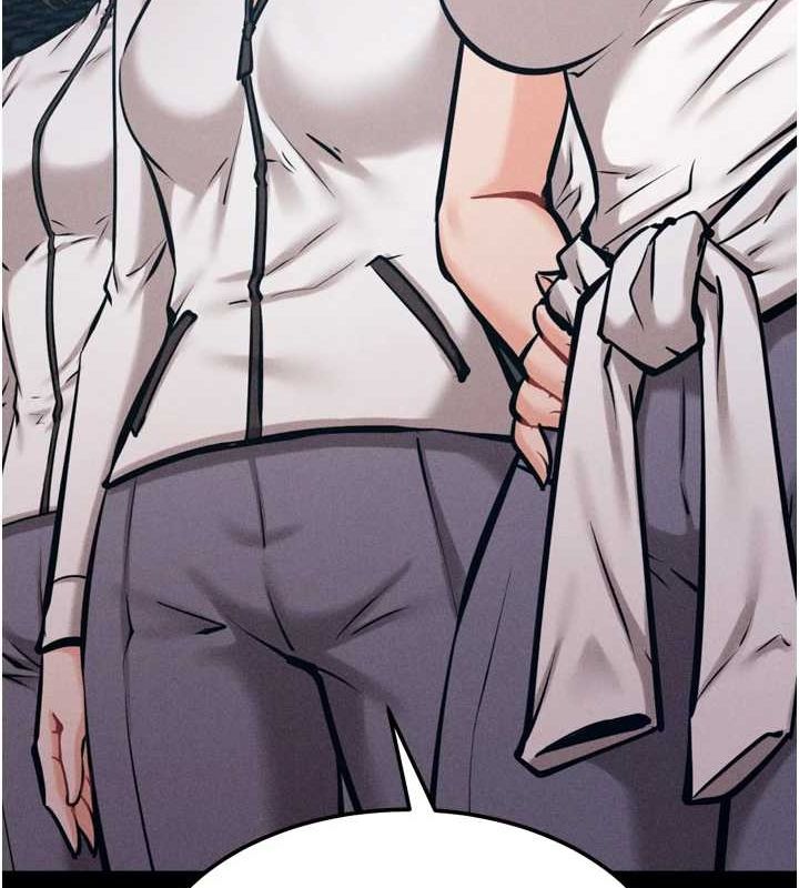 选手村:母猪调教第23話-偷看後輩跟教練打炮