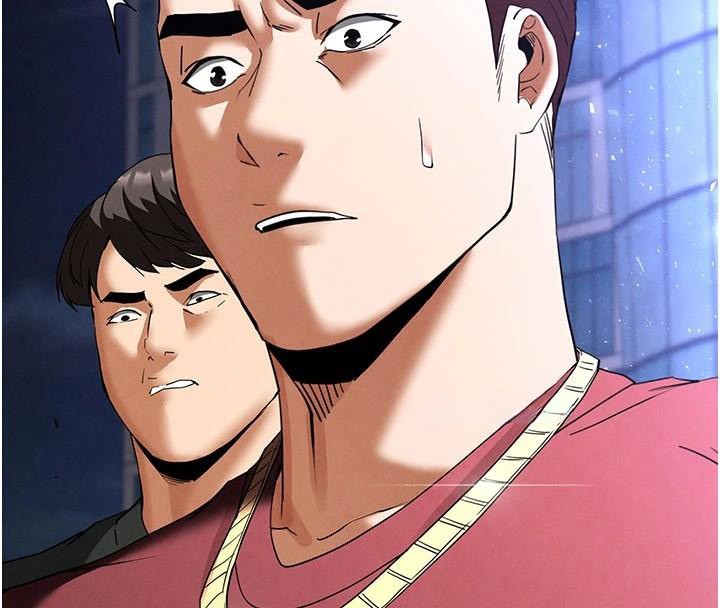 末日鵰堡第33話-被強扯絲襪的少女世熙