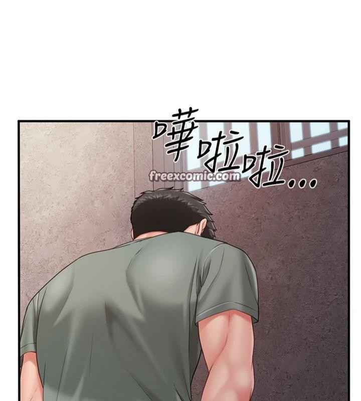 报告女班长:一根突起第8話-在人母面前掏出那根