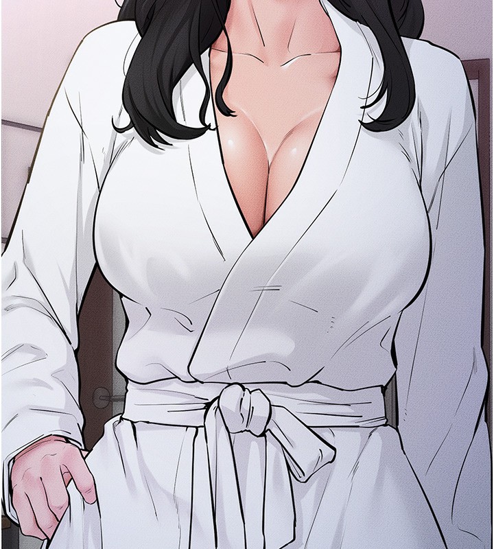 继母与继姐第81話-品嘗乳溝間的美酒